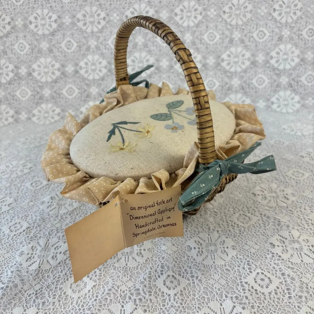 Valorie's Folk Art Appliqué Sewing Basket Wicker Basket with Pincushion Lid